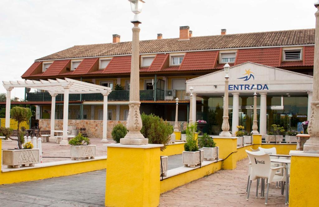 Las Olivas- Borox Aparthotel Sesena Nuevo Ngoại thất bức ảnh